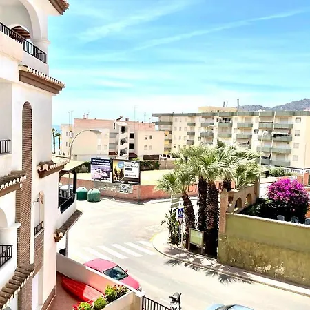 Con Vista Al Mar A 3 Minutos De La Playa! Spacious 3 Min To The