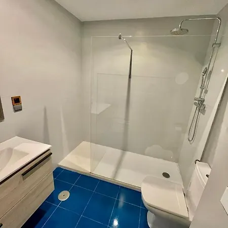 Con Vista Al Mar A 3 Minutos De La Playa! Spacious 3 Min To The * Ла-Эррадура