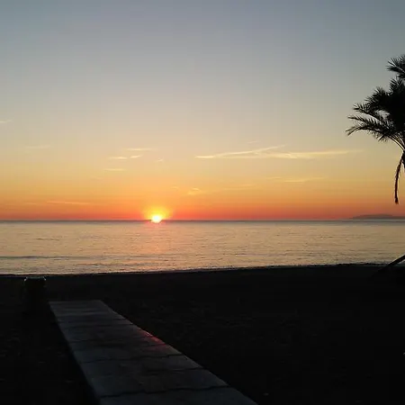 Con Vista Al Mar A 3 Minutos De La Playa! Spacious 3 Min To The